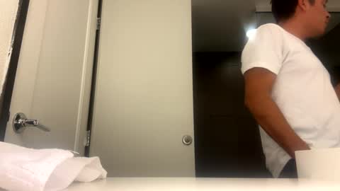 Snapshot of eduardo0084 chatting on February 16, 5:37 am eduardo0084 online show from February 16, 5:37 am