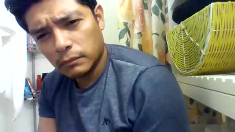 Snapshot of eduardo0084 chatting on February 18, 1:21 am eduardo0084 online show from February 18, 1:21 am