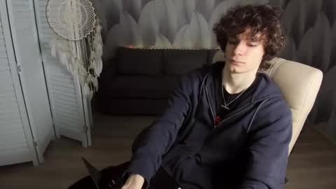 edvardblare online show from September 14, 5:34 pm