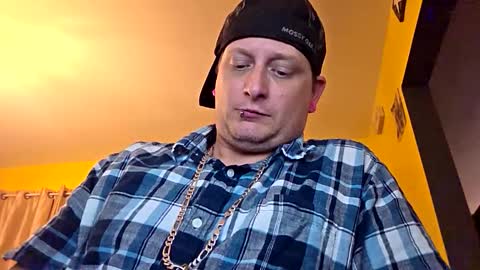 edwardaims_2please online show from October 21, 1:17 am