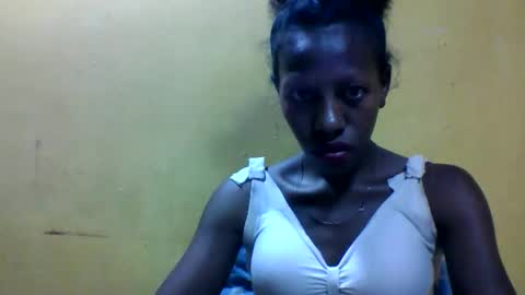 edwige770943 online show from April 21, 2:15 am