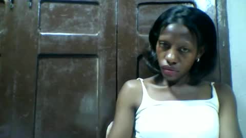 edwige770943 online show from April 25, 1:52 pm