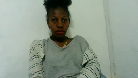 edwige770943 online show from June 17, 4:15 am