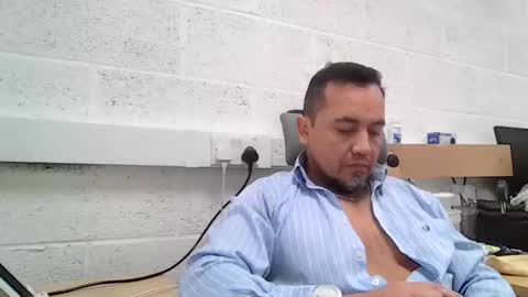 EdM online show from February 12, 9:15 am