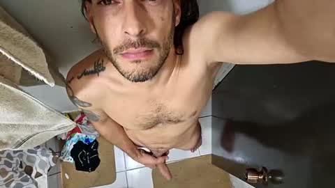 Snapshot of eel1988 chatting on December 17, 2:17 am eel1988 online show from December 17, 2:17 am