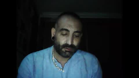 Snapshot of eemmee708927 chatting on March 29, 12:10 am eemmee708927 online show from March 29, 12:10 am