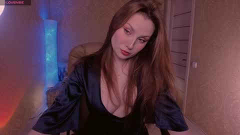 eesmaaarr online show from January 11, 8:54 pm