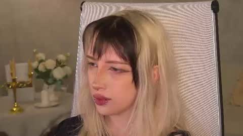 Snapshot of eevamarie chatting on June 11, 4:27 pm EVA NON NUDE online show from June 11, 4:27 pm