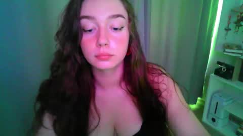 effie_balconii online show from September 22, 10:50 am