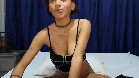 Snapshot of effie_cooper chatting on March 4, 11:11 pm Effie online show from March 4, 11:11 pm