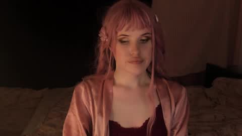 Effie Mur online show from December 22, 3:44 pm