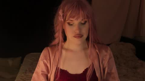 Effie Mur online show from January 8, 6:31 am