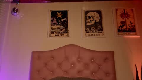 effy online show from February 21, 3:18 am