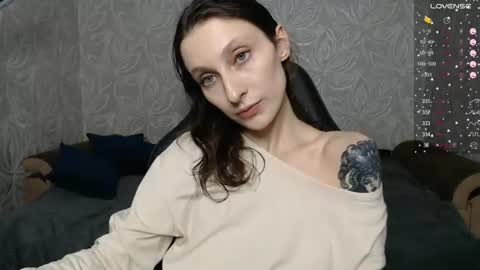 Snapshot of effy_gray chatting on July 13, 7:49 pm Anna online show from July 13, 7:49 pm