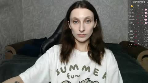 Snapshot of effy_gray chatting on July 14, 7:52 pm Anna online show from July 14, 7:52 pm