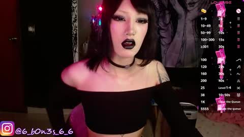    online show from November 15, 7:32 pm