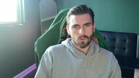 Eric online show from December 18, 11:51 pm