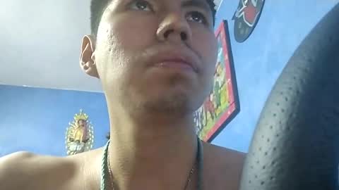 efrain9830 online show from January 12, 3:28 am