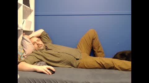 Eh Mac online show from November 8, 9:35 pm