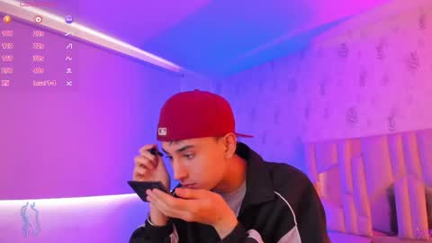 Snapshot of eidan_tay chatting on May 12, 12:35 pm eidan_tay online show from May 12, 12:35 pm