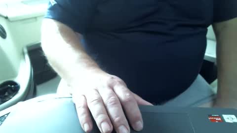 Snapshot of eifel64 chatting on October 19, 11:22 am Malibu2601 online show from October 19, 11:22 am