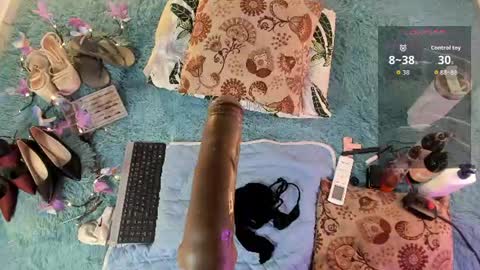 Snapshot of eilin_clio chatting on June 25, 7:07 pm Eilin online show from June 25, 7:07 pm