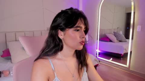 eimmy_bm online show from December 4, 7:33 pm