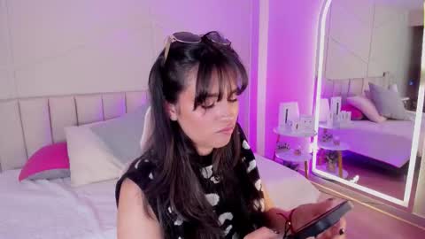 eimmy_bm online show from January 9, 7:15 pm