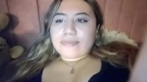 EIMY   MODEL INDEPENDENT online show from February 17, 4:09 am