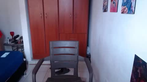 Snapshot of eimy_saenzz chatting on November 28, 2:31 pm eimy_saenzz online show from November 28, 2:31 pm