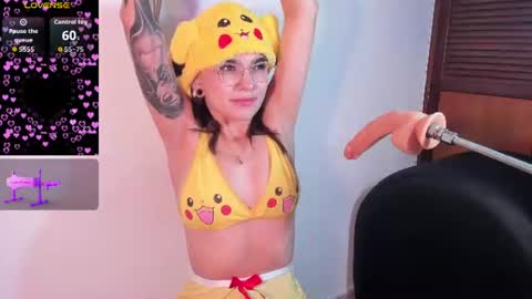 Snapshot of eimy_salome15 chatting on June 12, 9:41 am eimy_salome15 online show from June 12, 9:41 am