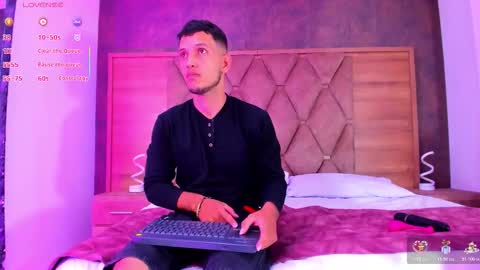 YG COUPLE online show from January 12, 7:52 pm