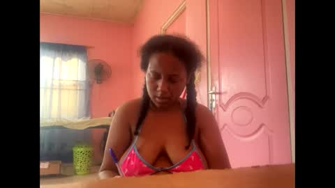 Eirondra Valeen online show from February 26, 1:32 pm