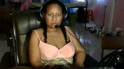 Eirondra Valeen online show from March 2, 2:03 am