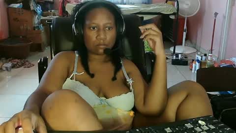 Eirondra Valeen online show from April 17, 5:27 pm