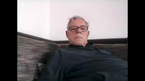 Snapshot of eisbaer1957 chatting on December 15, 8:52 am eisbaer1957 online show from December 15, 8:52 am