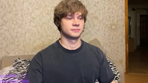 Snapshot of eitanhere chatting on December 3, 8:07 pm Eitan online show from December 3, 8:07 pm