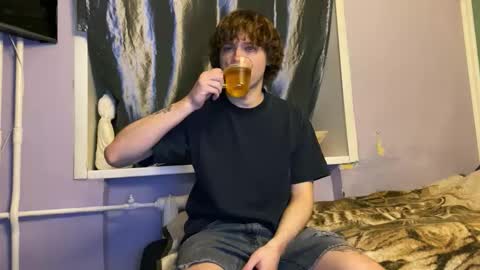 Snapshot of eitanhere chatting on February 16, 1:51 pm Eitan online show from February 16, 1:51 pm