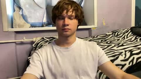 Eitan online show from April 13, 2:22 pm