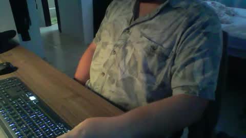 Snapshot of ekudemic chatting on February 7, 5:27 pm Juan Pablo M online show from February 7, 5:27 pm
