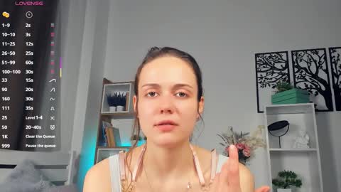 Elis 3 online show from October 17, 9:17 pm