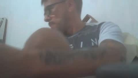 el_principe_veryhot online show from March 10, 5:34 am