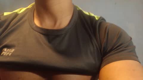 el_vecino_m online show from January 17, 3:22 am