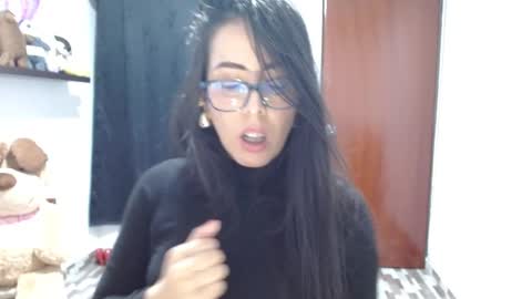 Snapshot of ela_3611 chatting on March 2, 12:31 am ela_3611 online show from March 2, 12:31 am