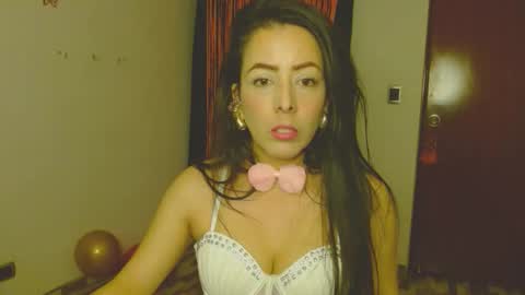 Snapshot of ela_3611 chatting on October 13, 2:44 am ela_3611 online show from October 13, 2:44 am