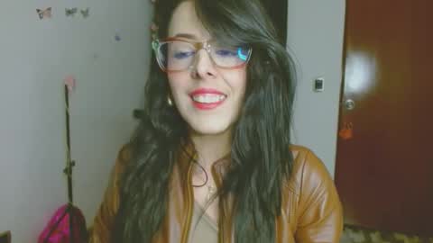 Snapshot of ela_3611 chatting on February 7, 2:59 am ela_3611 online show from February 7, 2:59 am