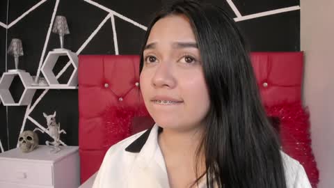 Snapshot of ela_hilton3 chatting on January 18, 7:48 pm Ela online show from January 18, 7:48 pm