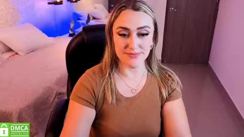 Snapshot of ela_ps chatting on October 28, 12:09 pm LOREIN online show from October 28, 12:09 pm