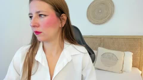 E L A I A online show from March 24, 12:10 pm