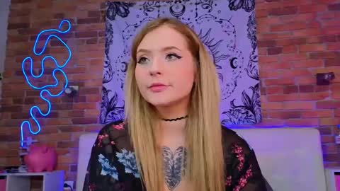 Lina online show from February 17, 8:04 pm